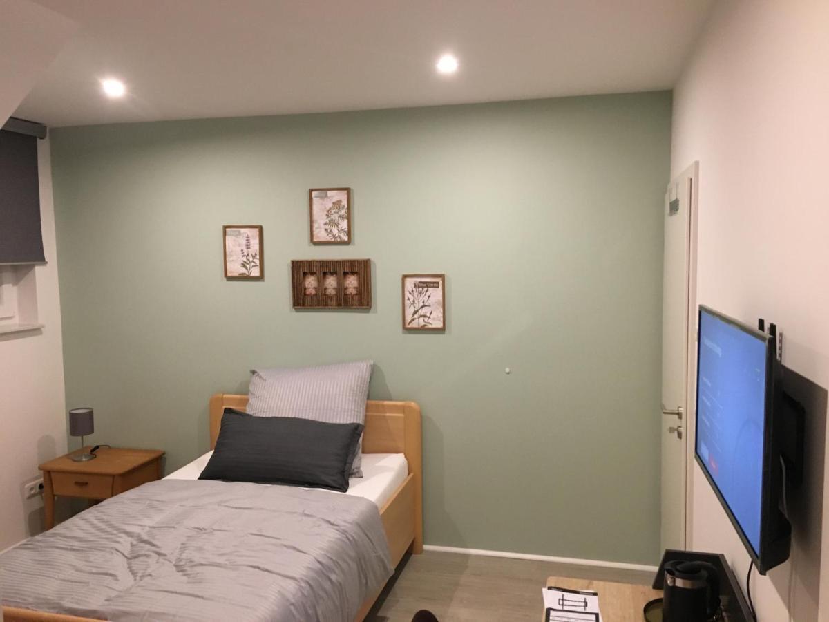 Gaeste Und Messezimmer אדלהייסדורף מראה חיצוני תמונה